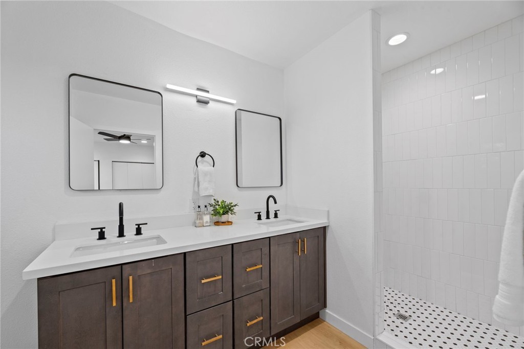 357 Cornwell Property Photo 21