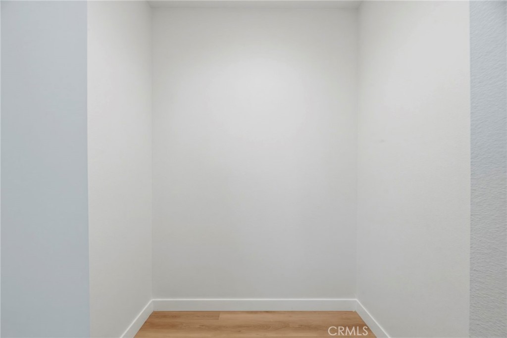 1189 Crehnshaw Property Photo 17