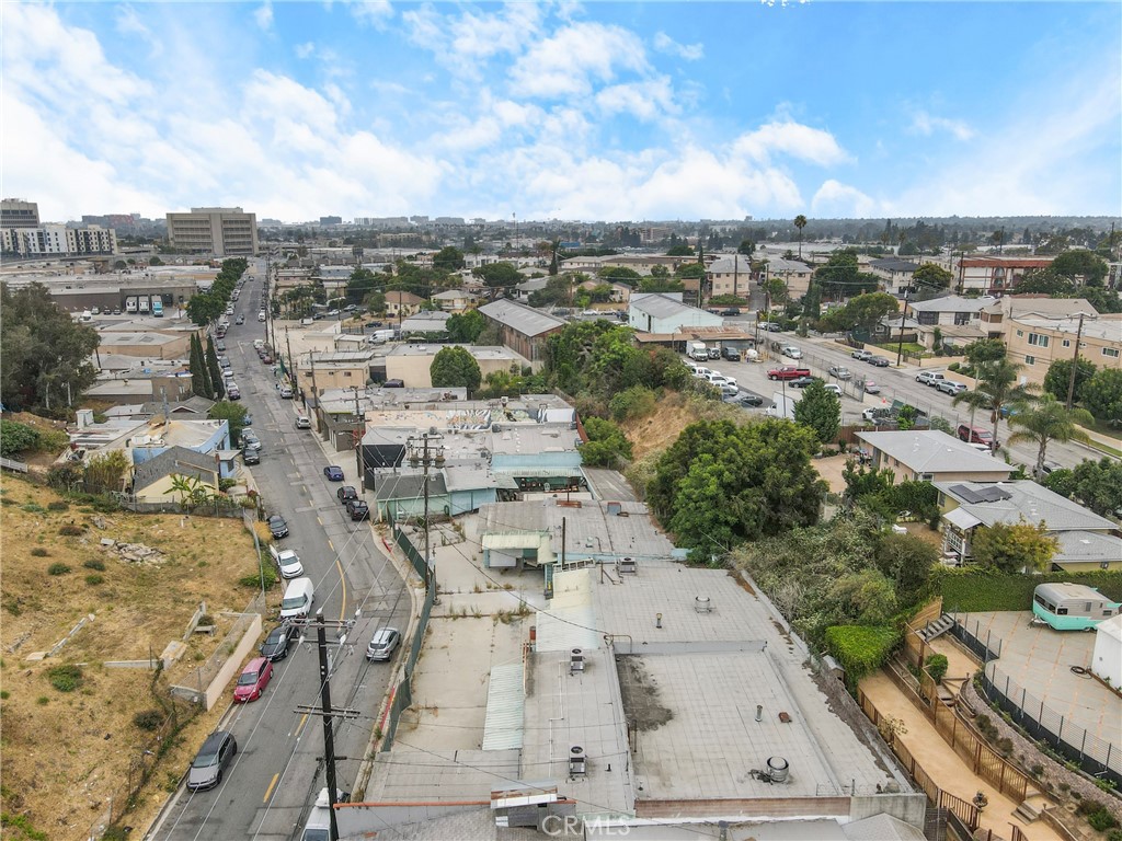 335 E Beach Avenue Property Photo 15