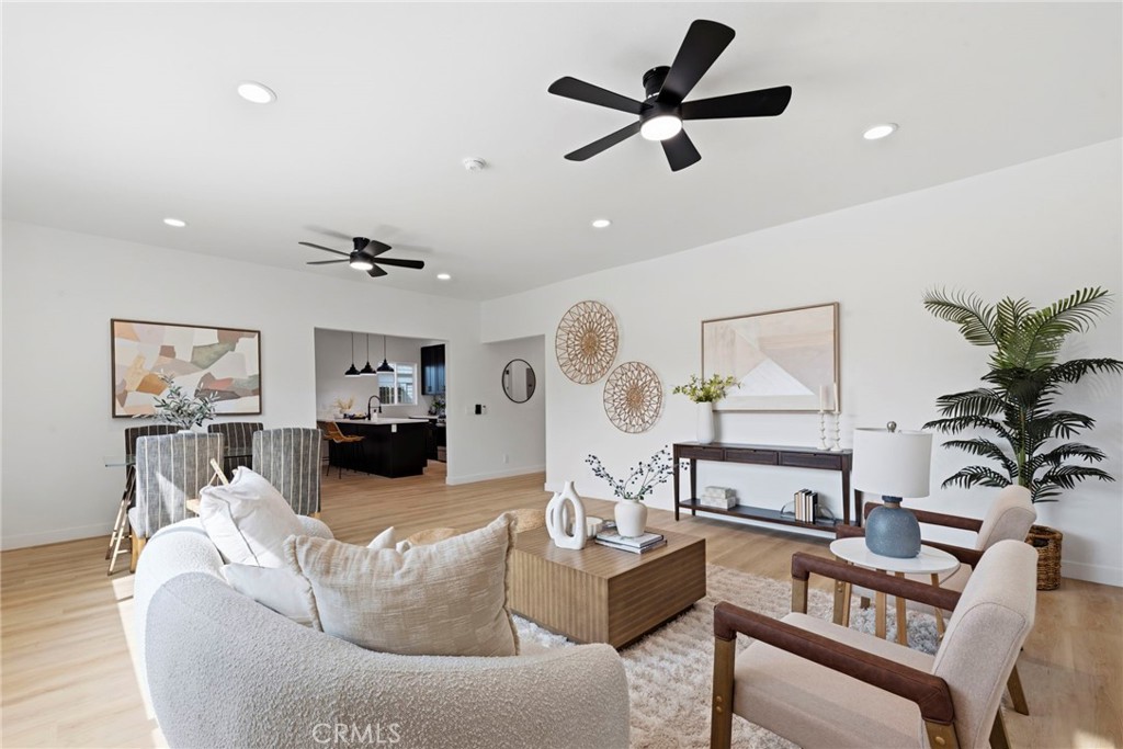 1189 Crenshaw Property Photo 8