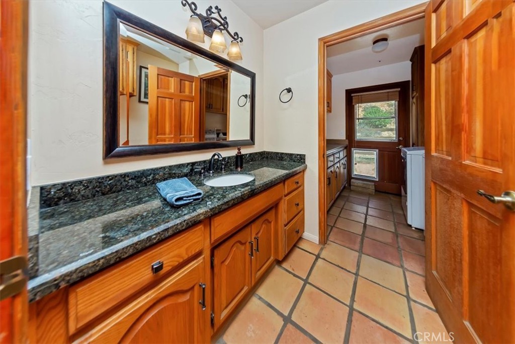 9060 Yucca Hills Road Property Photo 28