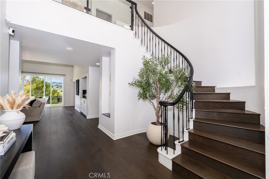 24408 Voltara Court Property Photo 4