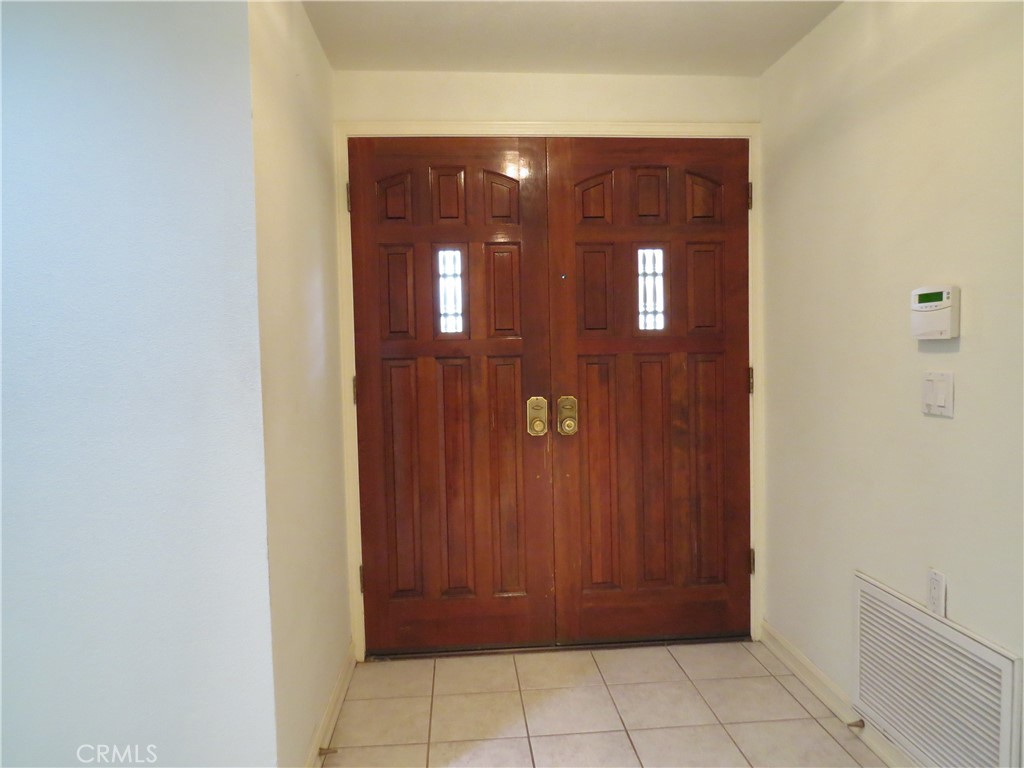 19424 Crystal Ridge Lane Property Photo 4