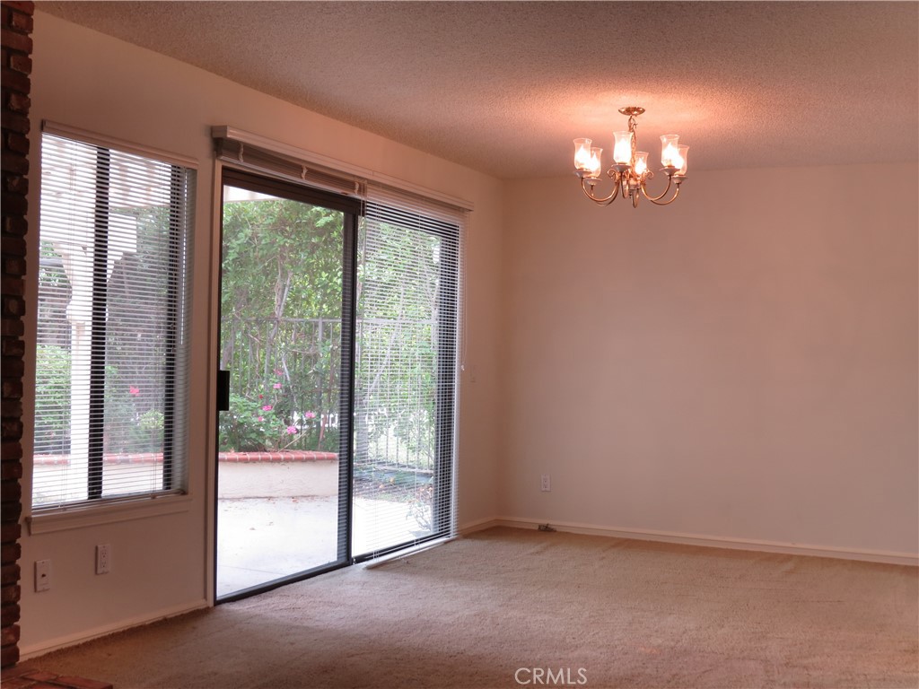 19424 Crystal Ridge Lane Property Photo 8