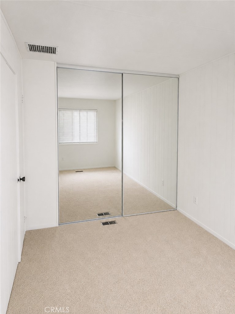 15455 Glenoaks Boulevard 226 Property Photo 5