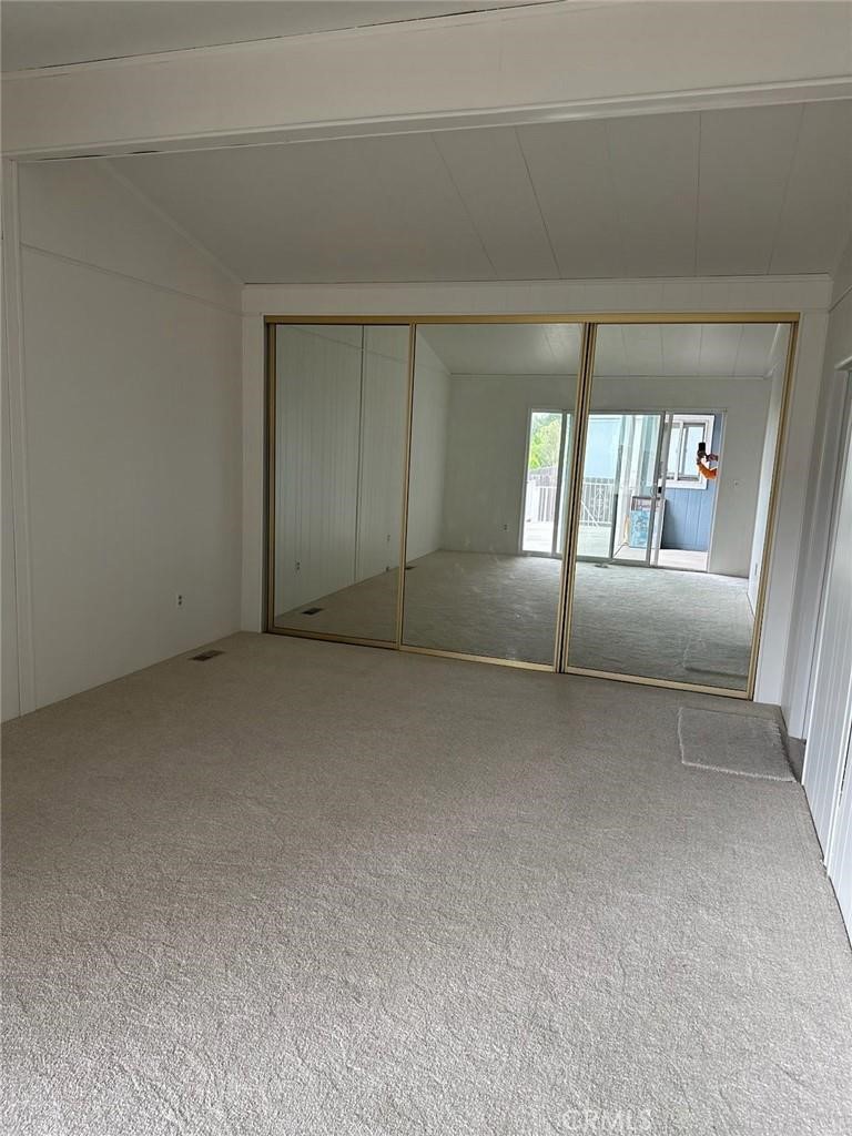 15455 Glenoaks Boulevard 226 Property Photo 13