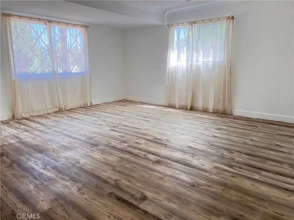 6141 Dalecrest Avenue Property Photo 7