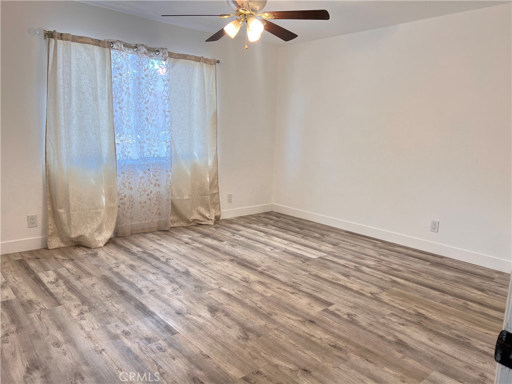 6141 Dalecrest Avenue Property Photo 8