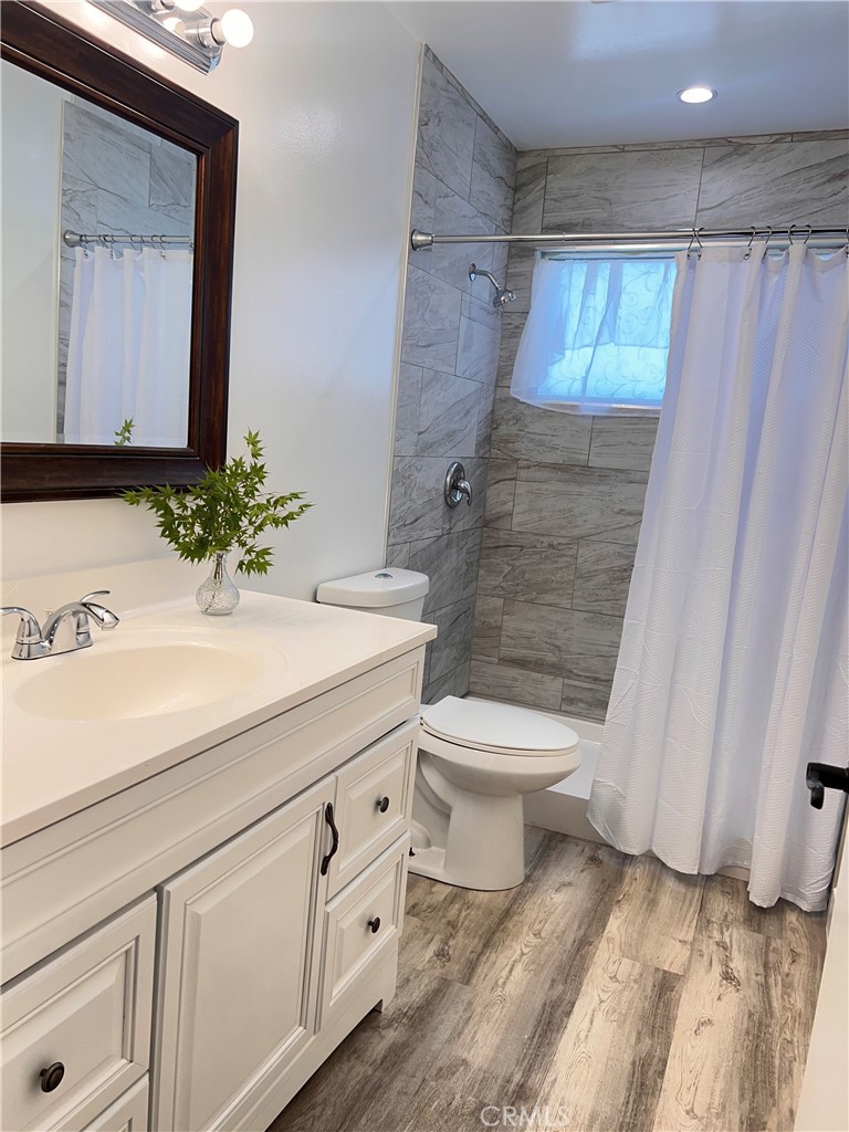 6141 Dalecrest Avenue Property Photo 10
