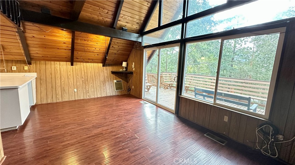 1716 Zion Way Property Photo 7