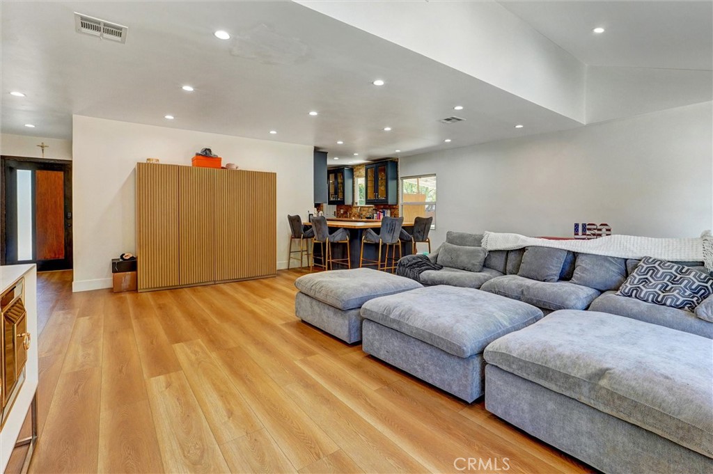 20355 Mobile Property Photo 17