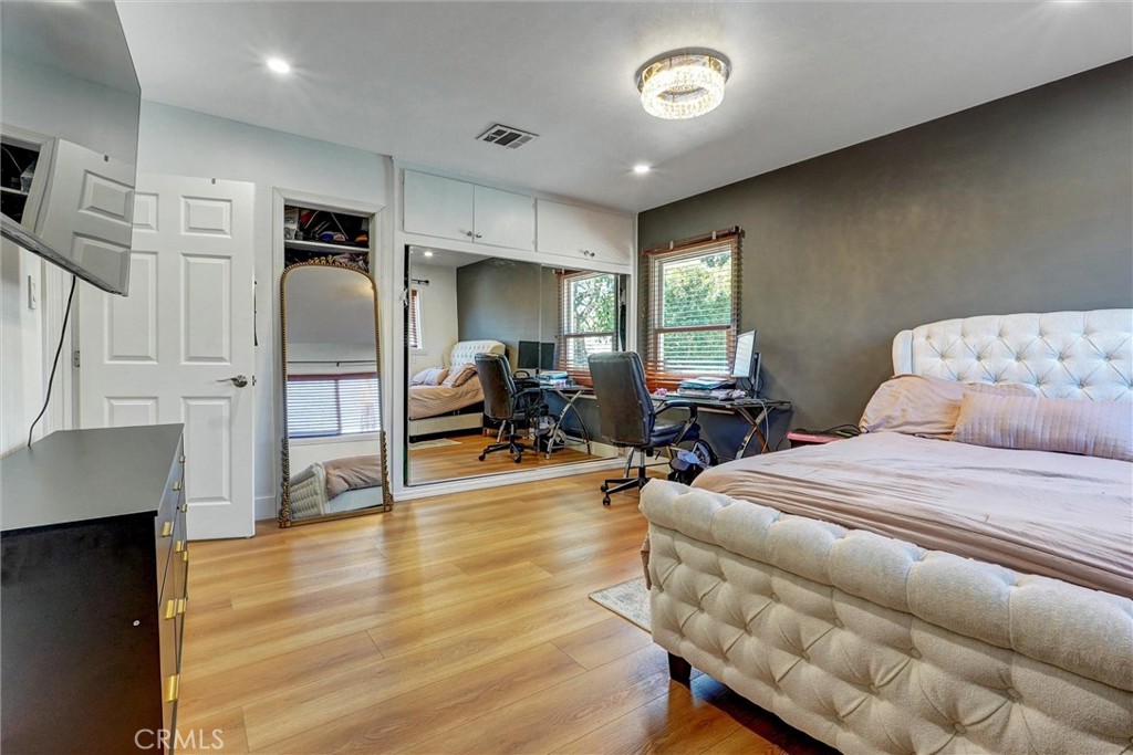 20355 Mobile Property Photo 20