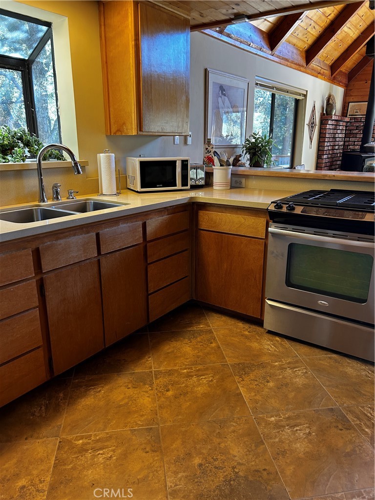 15009 Chestnut Court Property Photo 11