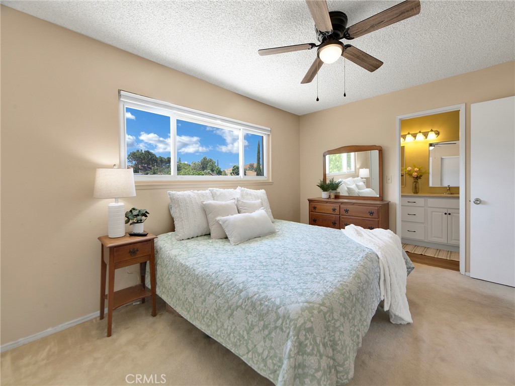 27727 Stardale Property Photo 16