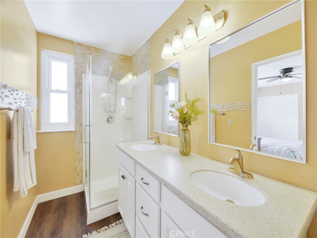 27727 Stardale Property Photo 18