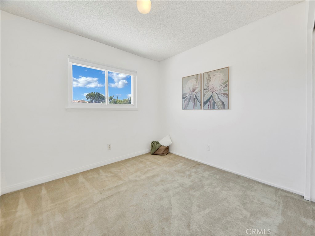 27727 Stardale Property Photo 22