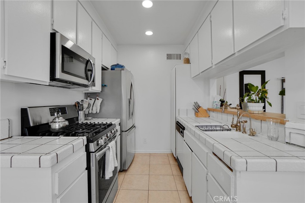 15516 Nordhoff Street 217 Property Photo 14