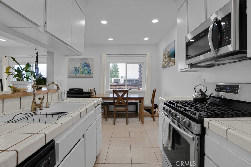 15516 Nordhoff Street 217 Property Photo 15
