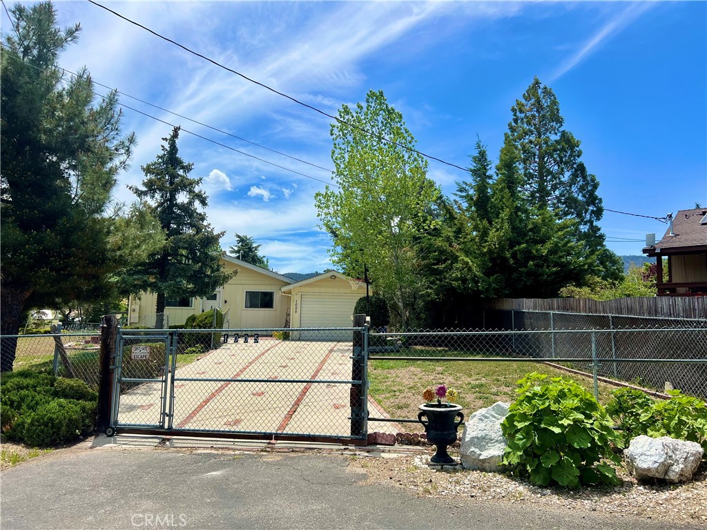 1005 Condor Court Property Photo 21