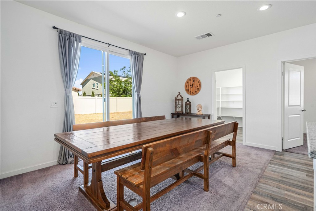 45025 43rd W Property Photo 23