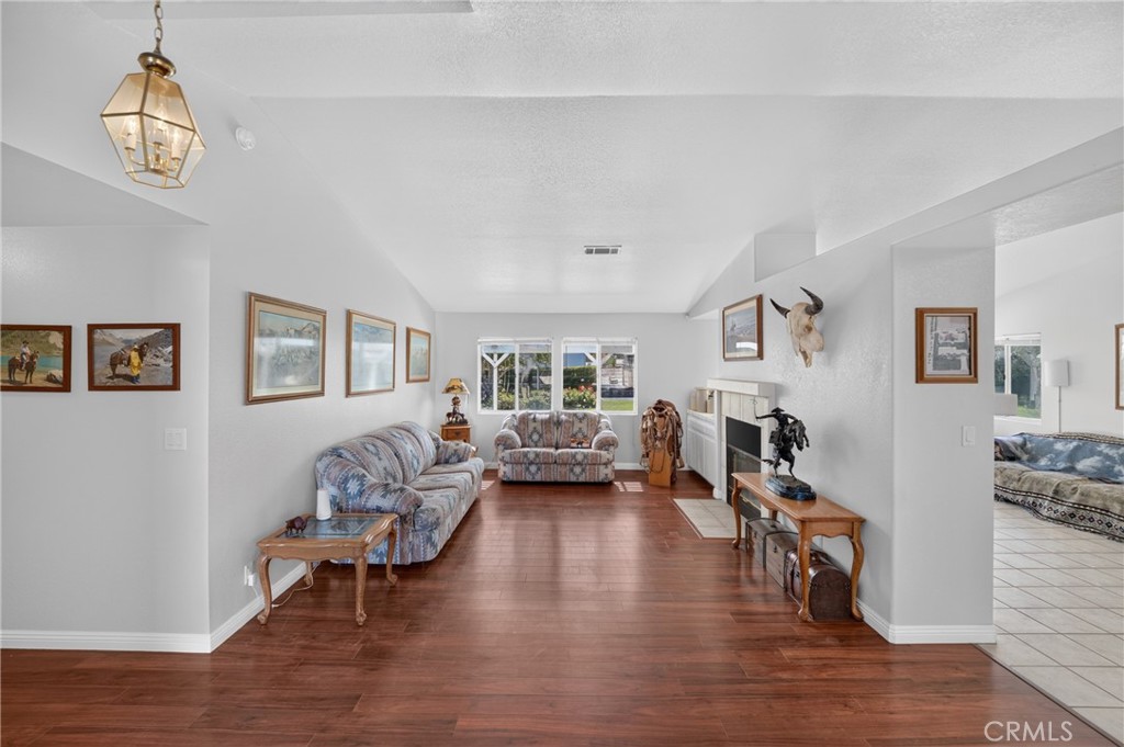 35962 52nd E Property Photo 4