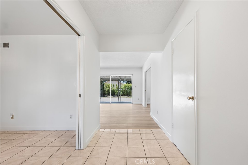 17050 Rinaldi Street Property Photo 7