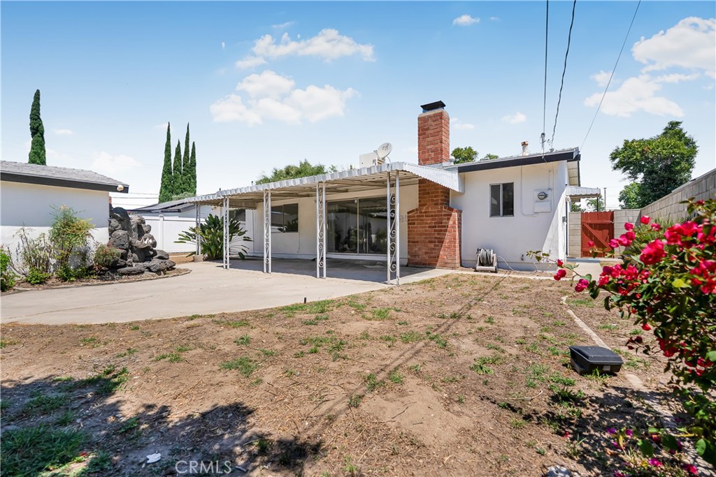 17050 Rinaldi Street Property Photo 25