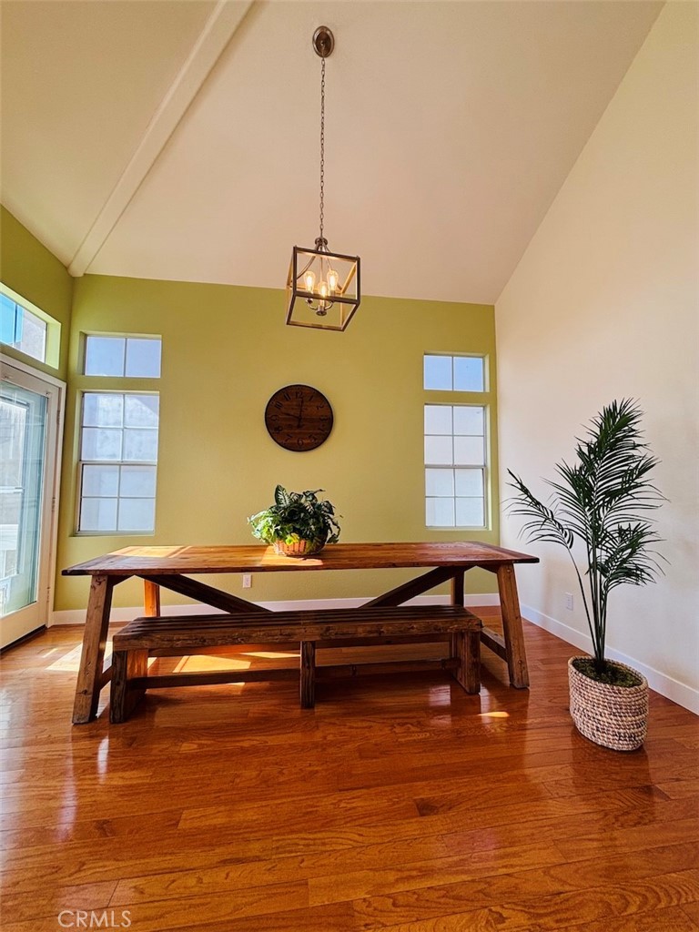 2114 Laura Drive Property Photo 5