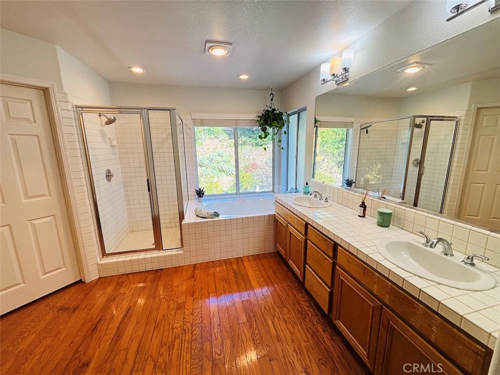 2114 Laura Drive Property Photo 12