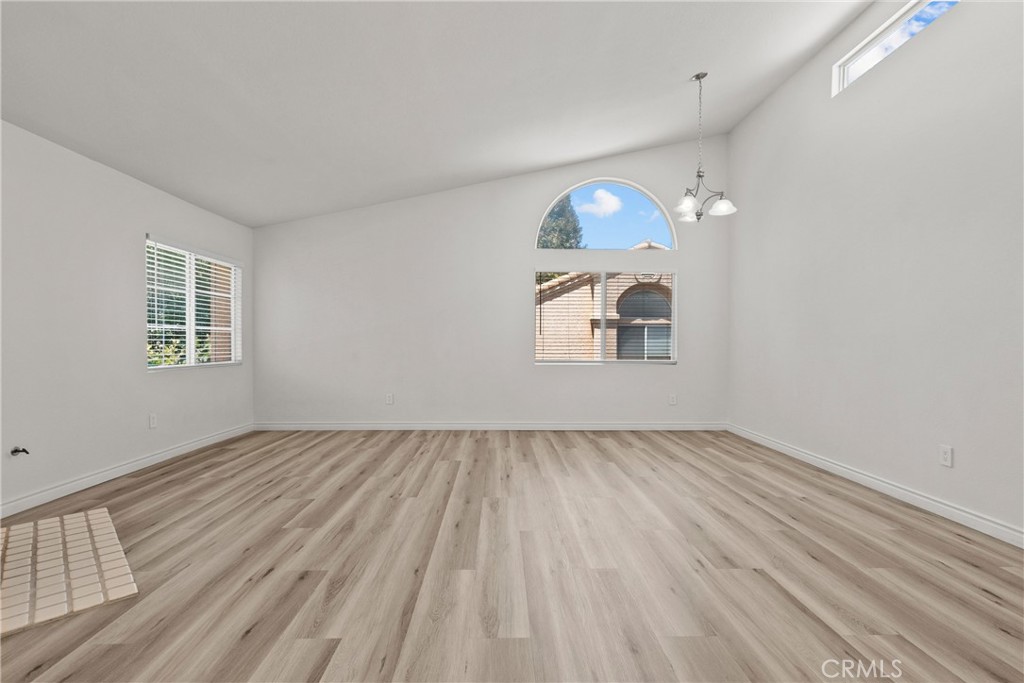 25146 H Steinbeck Property Photo 6