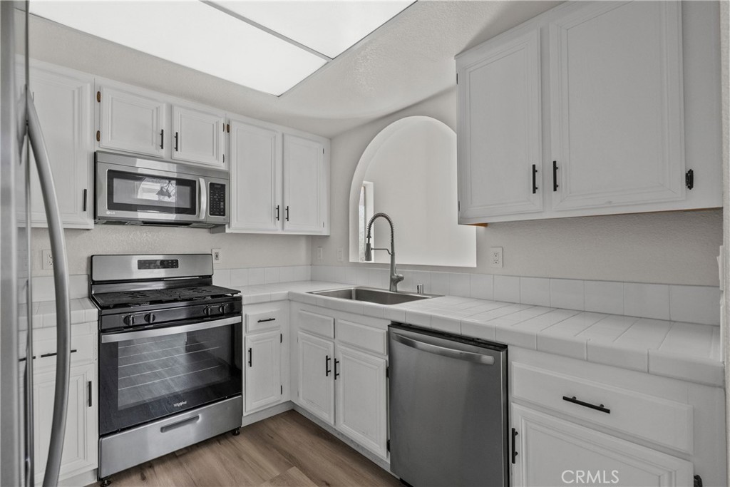 25146 H Steinbeck Property Photo 14