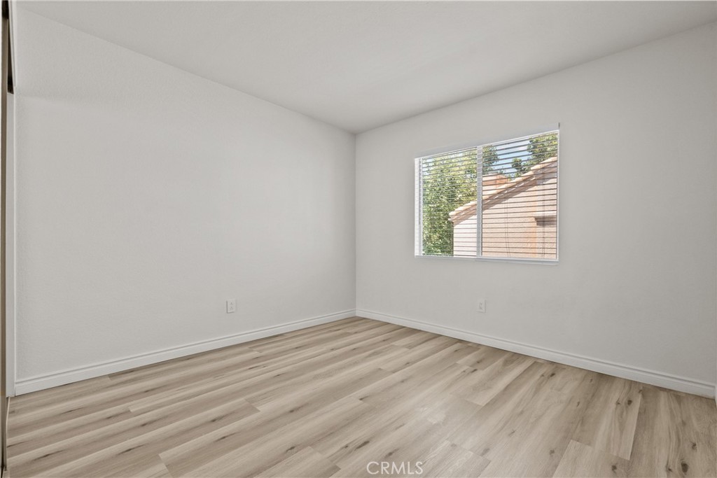 25146 H Steinbeck Property Photo 16