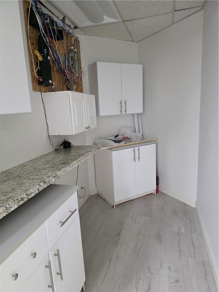 22148 Sherman Way Property Photo 8