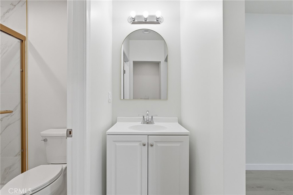 10012 Plainview Avenue Property Photo 15