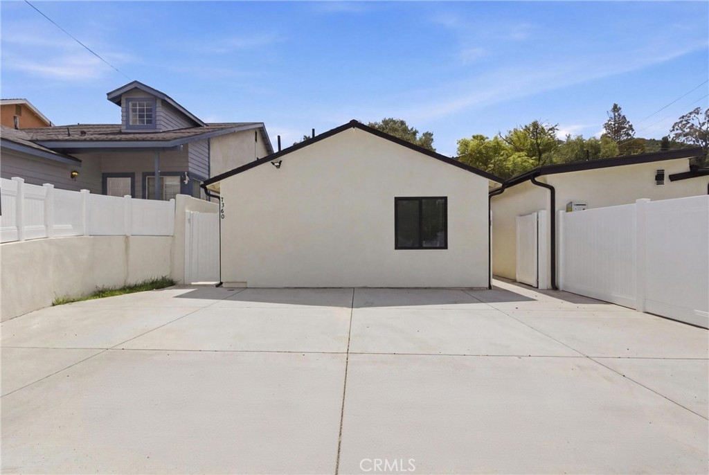 10012 Plainview Avenue Property Photo 22