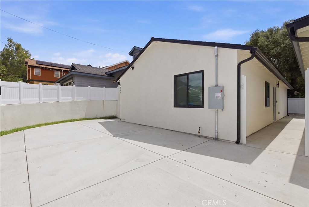 10012 Plainview Avenue Property Photo 23