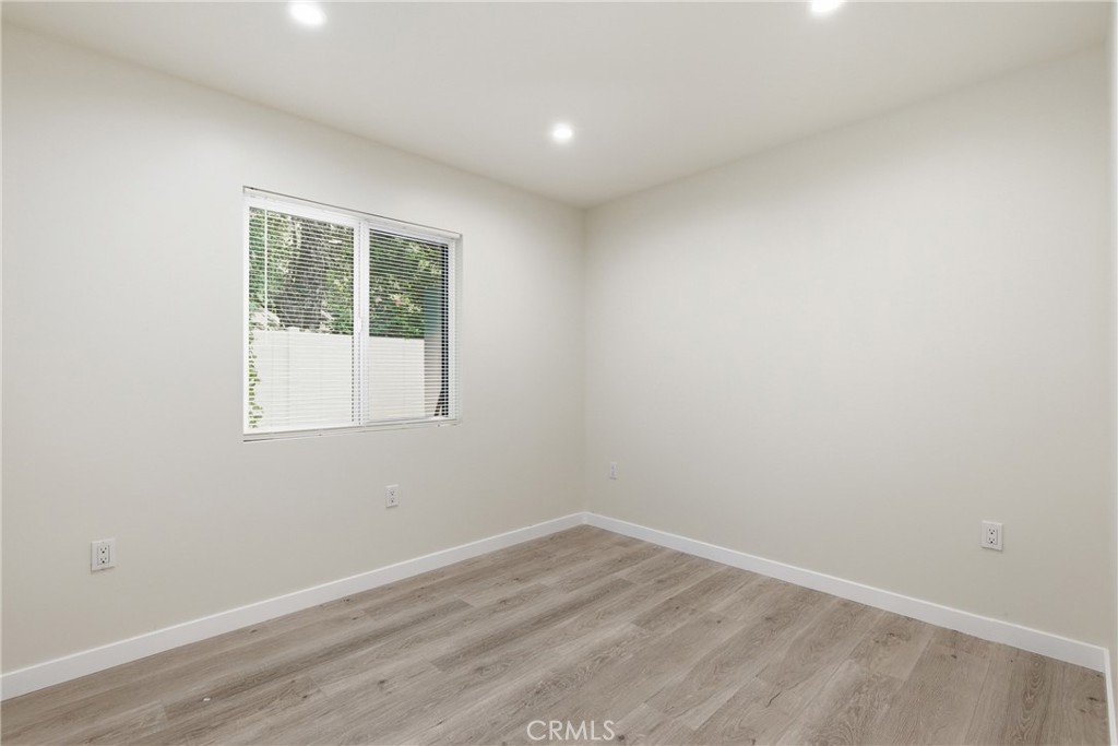 10012 Plainview Avenue Property Photo 35