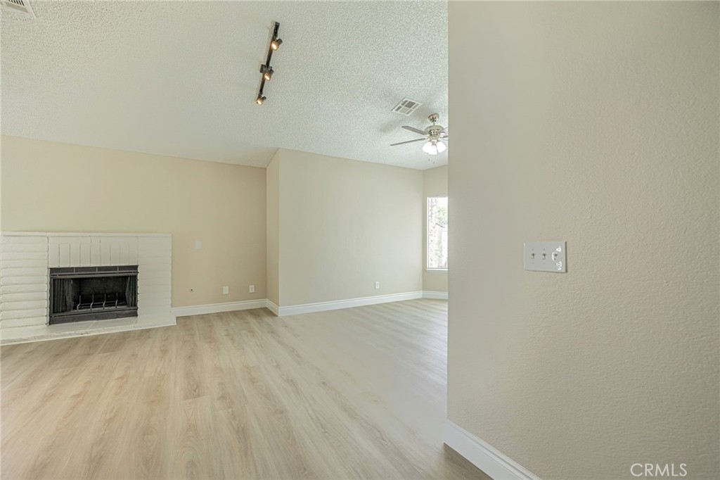 1544 E Norberry Property Photo 6