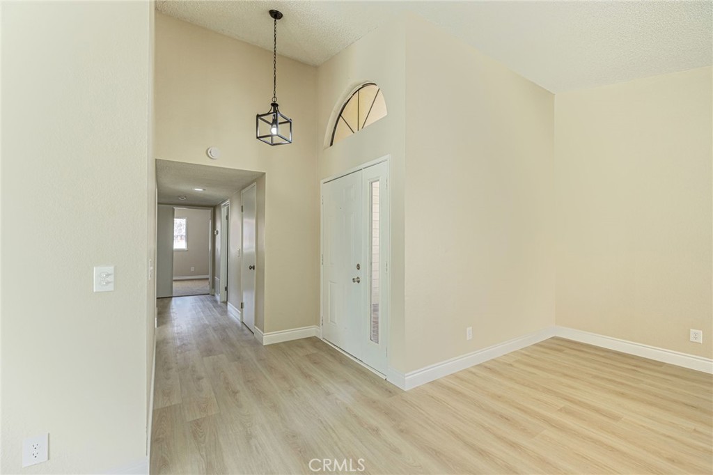 1544 E Norberry Property Photo 7