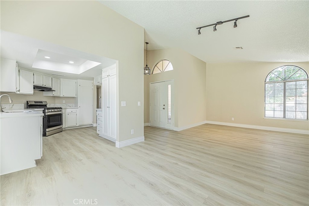 1544 E Norberry Property Photo 11