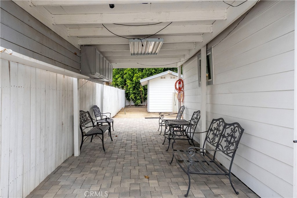 328 Clay St Property Photo 14