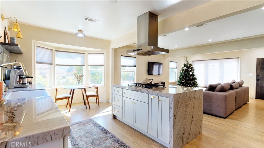 1225 Colorado Property Photo 3