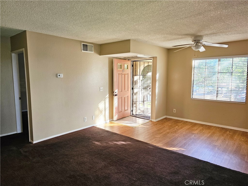 2554 Olive Drive 10 Property Photo 4