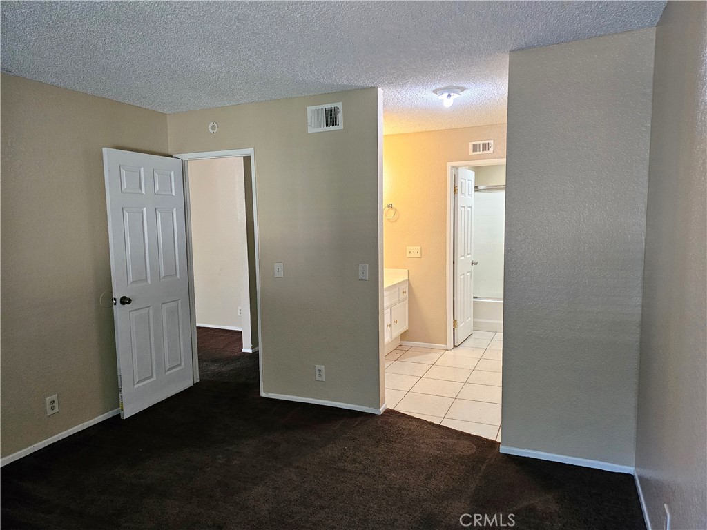 2554 Olive Drive 10 Property Photo 12