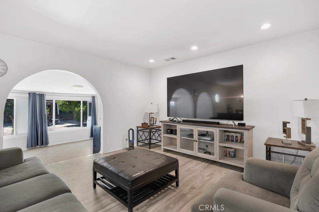 7533 Hatillo Avenue Property Photo 2