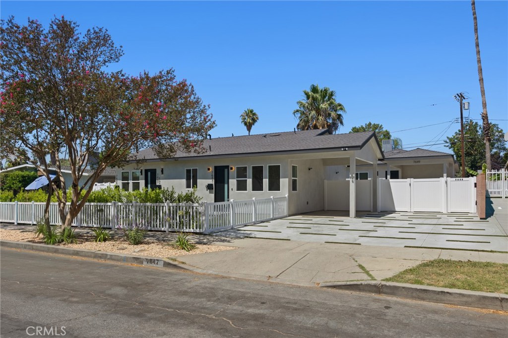 7647 1/2 Melvin Avenue Property Photo 1