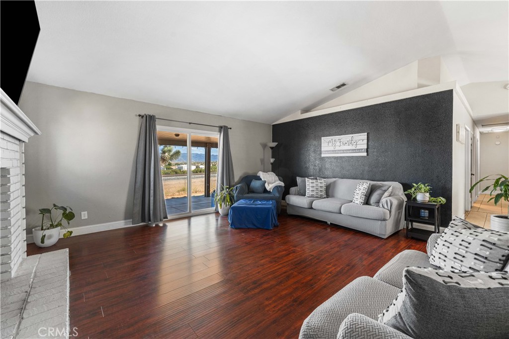 15723 Halinor Street Property Photo 4