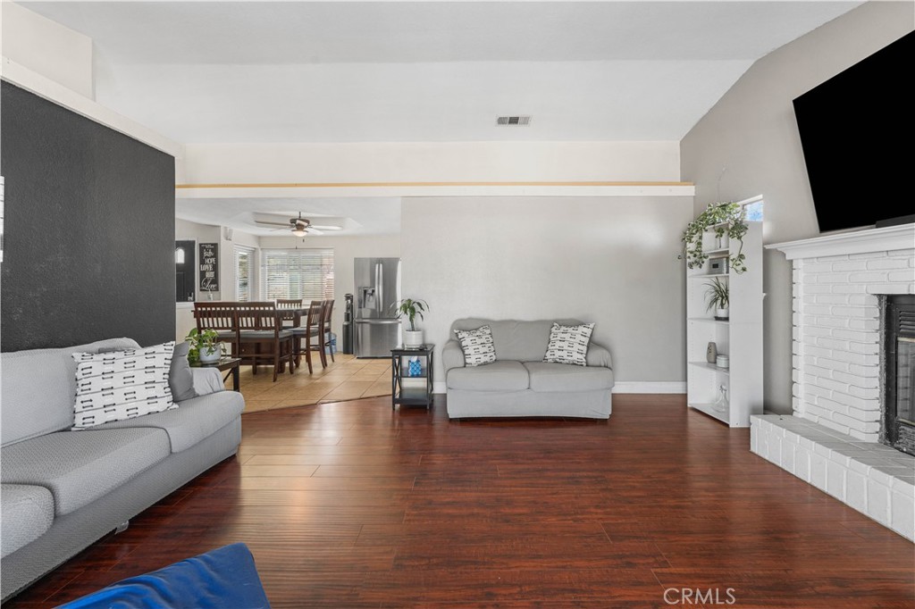 15723 Halinor Street Property Photo 6