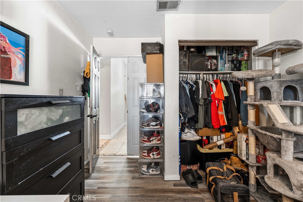 15723 Halinor Street Property Photo 18