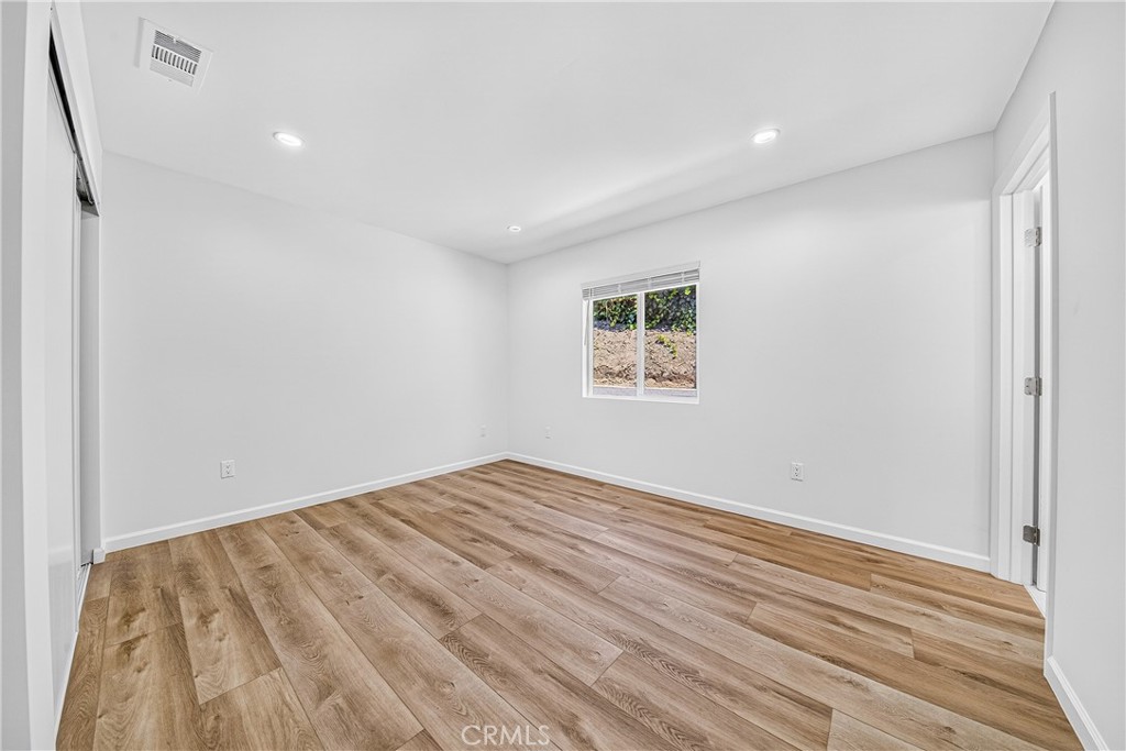 19243 Knapp St Property Photo 45